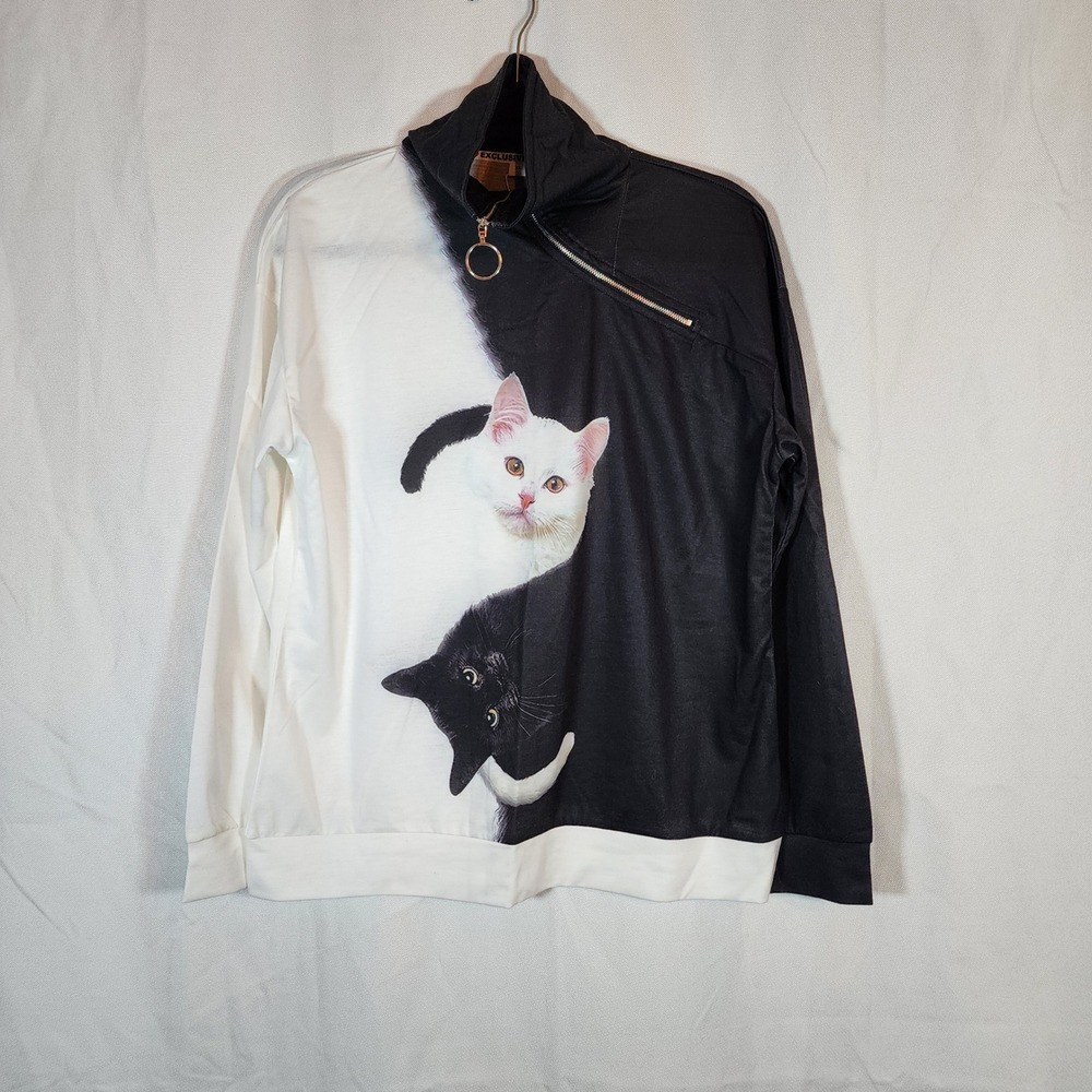 NWT Exclusive Yin Yang Cat Pullover Sweatshirt, Black and White Mock Neck XL